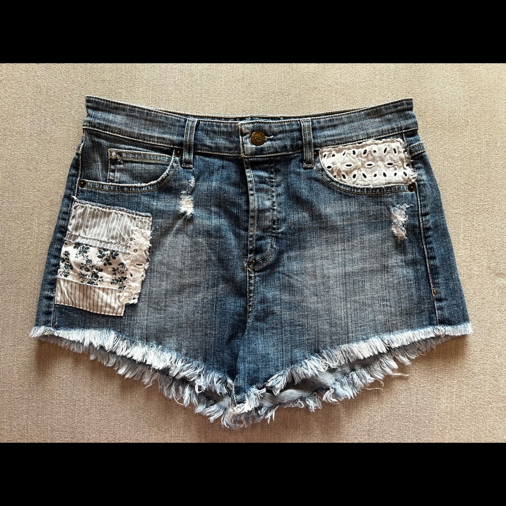 Guess patchwork Jean cut off shorts
